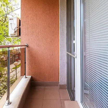 Beige And Purple - Two 1-bdr In Lejlighed Plovdiv